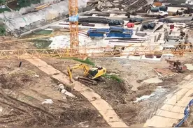 丽水一工地施工时挖出炸弹，警方：战时遗留，正等专业防爆人员处理图片