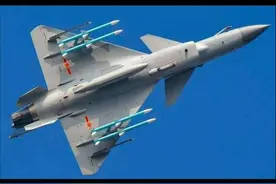 歼-10C开启“野兽模式”，亮出最强打击火力，美国空军表示忧虑图片