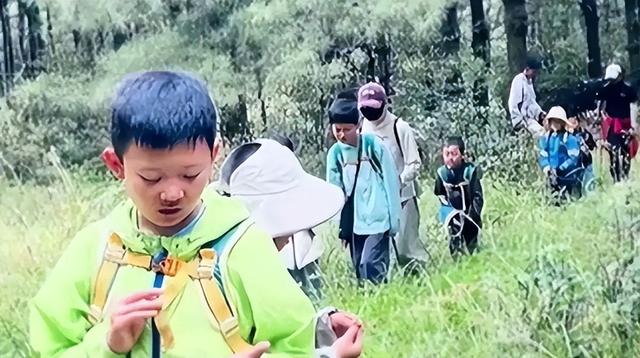 大理失踪男孩确认死亡！定位器比孩子先丢，生前最后露面照藏猫腻