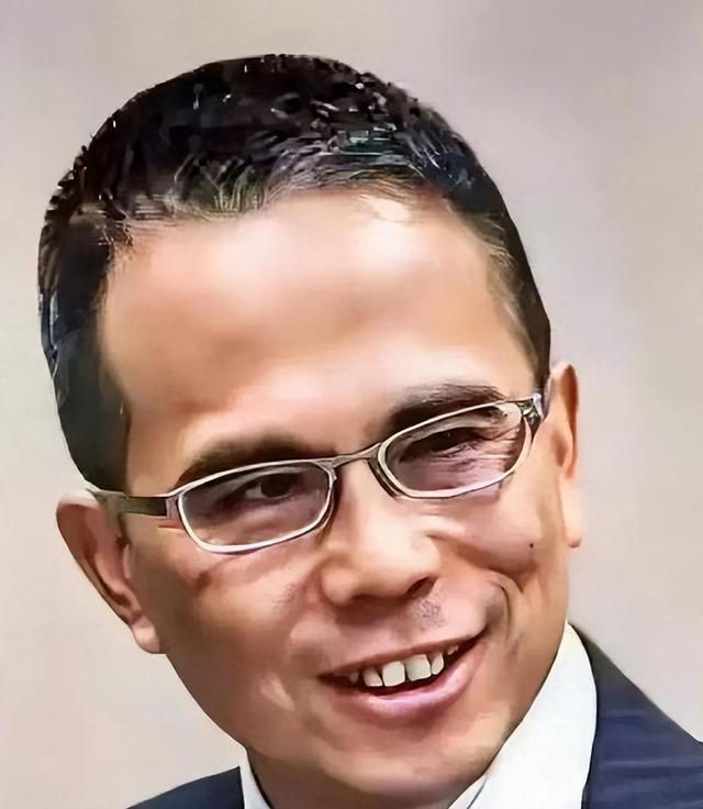 2909亿身价有何用？97岁的李嘉诚无力回天，两个60岁儿子已成心病
