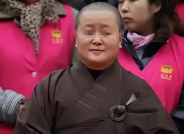 揭秘尼姑庵的黑暗面：尼姑平均年龄不到25，香客人来人往究竟为何