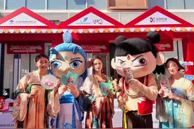 菏泽“盛世芳华”亮相呼和浩特图片