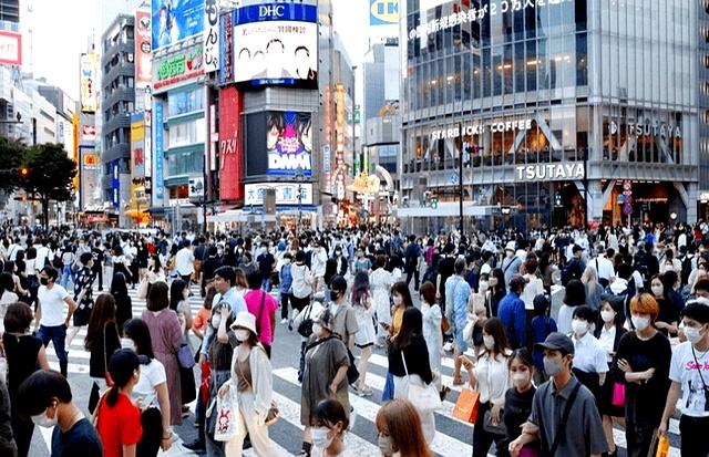 大量日本游客涌入北京，打着旅游幌子不去旅游不吃美食、为啥来？