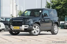 新车｜售价80.8万元，新款卫士90次低配实拍，三门短轴/3.0T动力图片