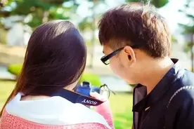 她46岁，年薪50万，去相亲当晚同居，次日她说：可以，继续发展图片