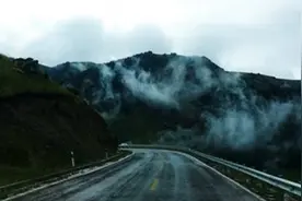 独库公路、伊昭公路、S101沿线局部区域有暴雨，请注意行车安全图片