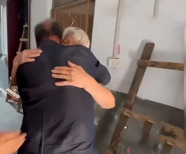 61岁北京知青重返陕北看望初恋，发现自己已子孙满堂：我对不起你