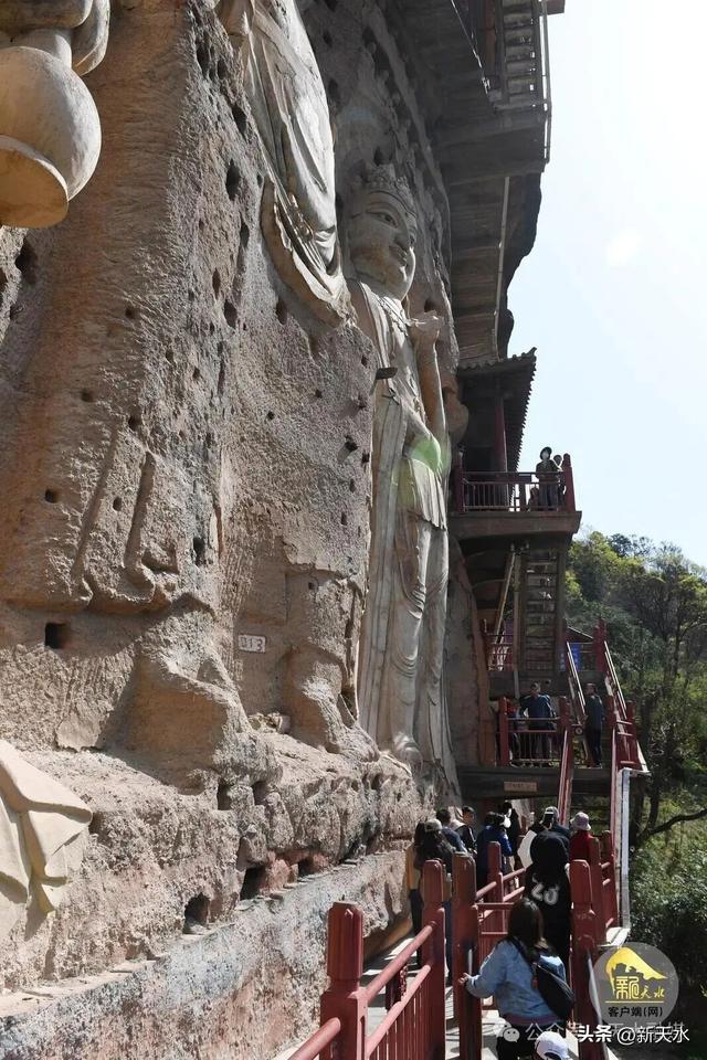 “一票游10个景点，对我们游客非常方便”