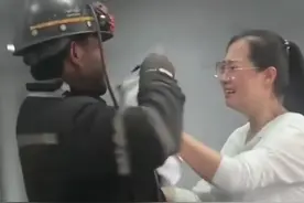 煤矿工人的日常，矿嫂第一次见到旷工第一次升井，瞬间泪奔……图片