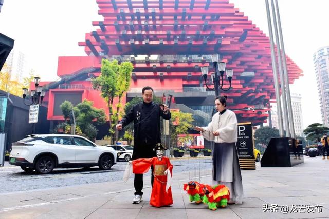 五彩龙岩亮相重庆洪崖洞，“渝见”龙岩“渝悦”之旅~