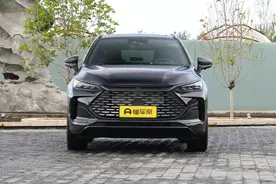 比亚迪唐DM-p战神版上市，最高纯电续航215公里，售价30.98万图片