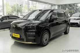 新车丨售89.9万元/竞争丰田埃尔法，极氪ZEEKR 009光辉典藏版到店图片