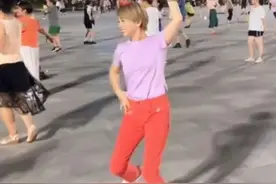 原来，这么多香港艺人定居内地了！图片