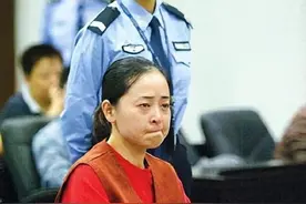 人狠起来究竟有多可怕？15岁女孩受虐5年，被利器撬掉所有牙齿！图片