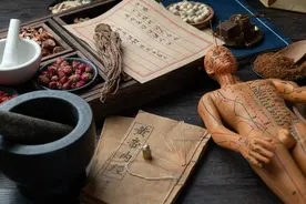 火疗奇效：揭秘古代中医神针火疗法的现代应用图片