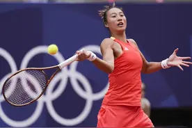 爱李娜，追刘翔，今天，郑钦文自己成为中国新偶像图片