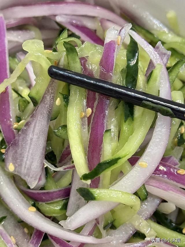 失眠睡不好，建议多吃5种食物！一吃养心、二吃安睡、三吃气色好