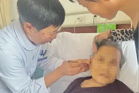 支起人生的顶梁柱 烟台海港医院骨科张妮护士的守护之路图片