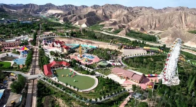 金城春色，莫负花期