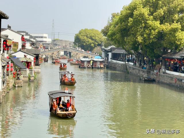 清明访千灯，顾园寄幽思