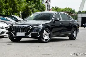 落地价格一路下滑！3.0T+380马力+全时四驱！24款迈巴赫S480实拍图片
