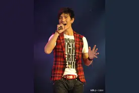 演员蒲巴甲，绯闻无数，终为自己的“风流”付出了代价图片