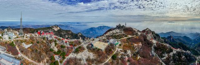 暮秋泰山，用绚烂迎接冬天的到来