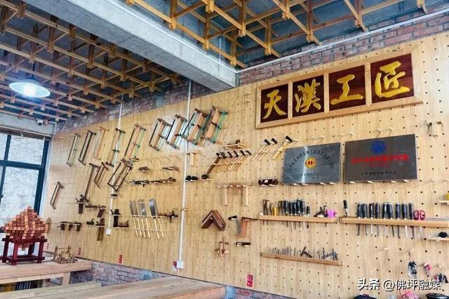 清明不想挤人海？来佛坪邂逅金丝猴、漫步金色花海→