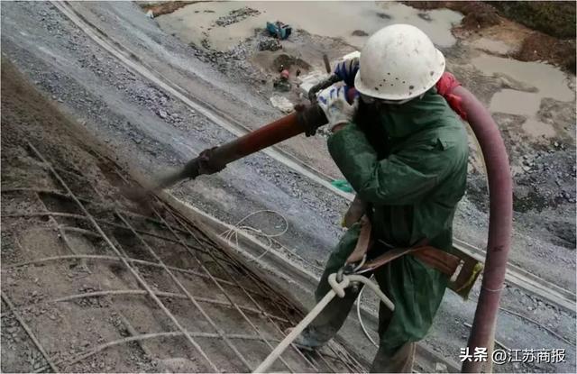 自然资源“两山”行 “灰色伤疤”披绿装——金坛茅东矿区化身“最美风景线”