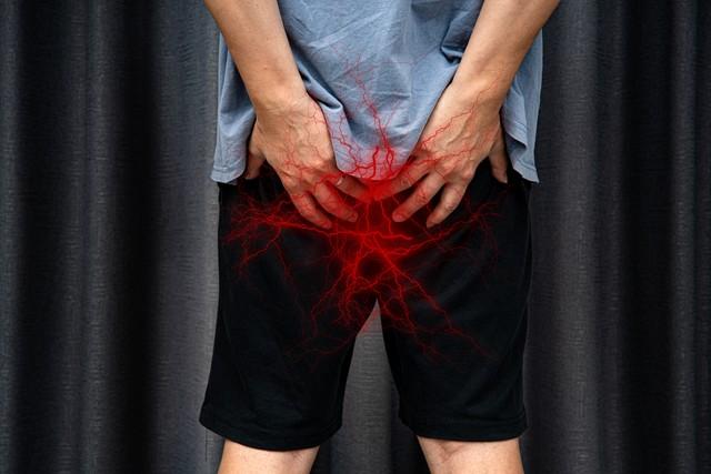 有没有前列腺炎，看喝水就知？患前列腺炎的人，喝水后或有4症状