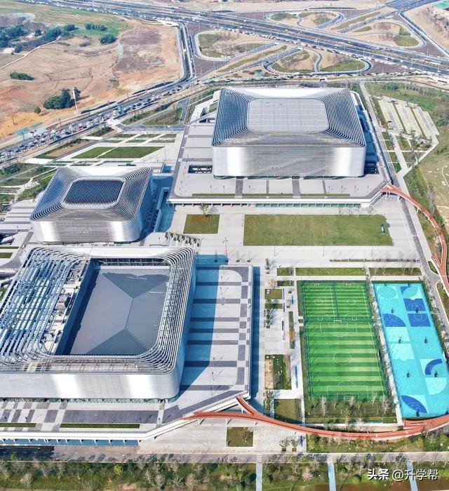 成都一个“天花板”级别公园，面积5000多亩，亭台楼阁，地铁直达