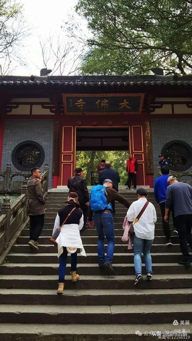 打卡这座1600多年的"越国敦煌"!探秘千年石窟与佛光交织的圣境!