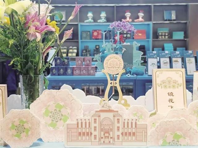 呼和浩特博物院“镜花飞马手持镜”受游客青睐