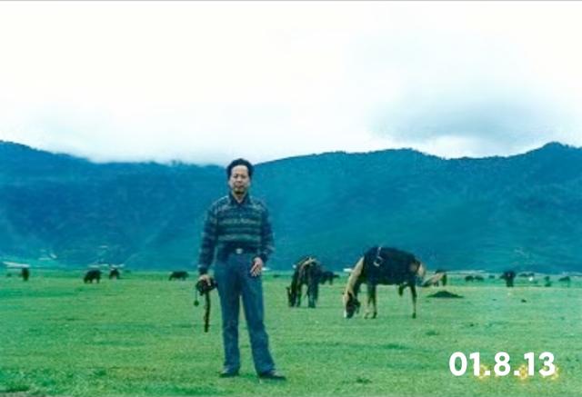 香格里拉:草甸、海子与金顶的叙事