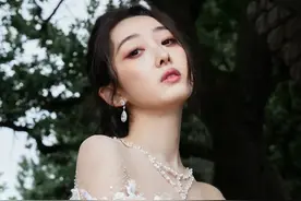 蒋梦婕，这裙子透了，又没透图片