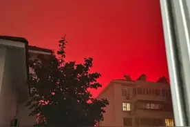 诡异！武汉一地凌晨出现血红色天空，持续1小时，什么情况？图片