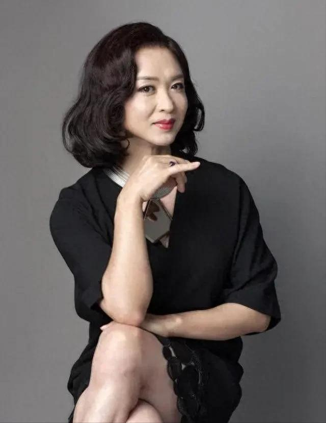 比窦娥还冤？半年了，金星归国路全被堵死，近照一出“原形毕露”