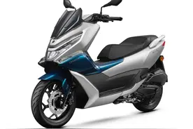 正式进军踏板领域，对标豪爵老大哥！春风发布水冷踏板150SC图片