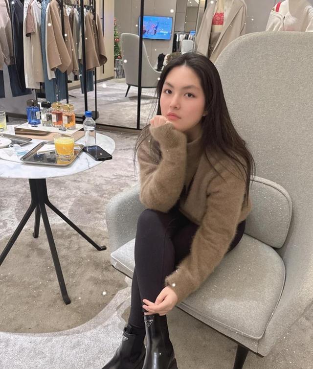 李湘担心的事情还是发生了，16岁王诗龄成了母亲的“牺牲品	”！