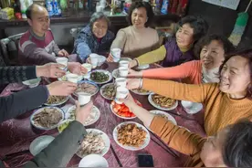 如果你的手机不小心丢了，首先做的可不是马上报警，你知道为什么图片