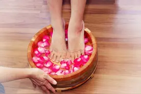 一泡脚，浑身出汗，这是代表血管好，还是不好？原理其实很明显图片