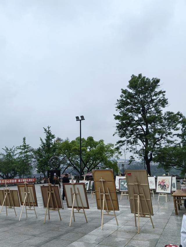 在雅安这座城市里，感受慢生活