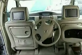 你是被第几张图逗笑的，你连个驾照都没，还给我叫上了？不行你开图片