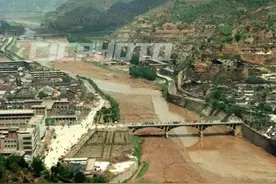 八十年代的延安街景老照片，你还记得这些吗？图片