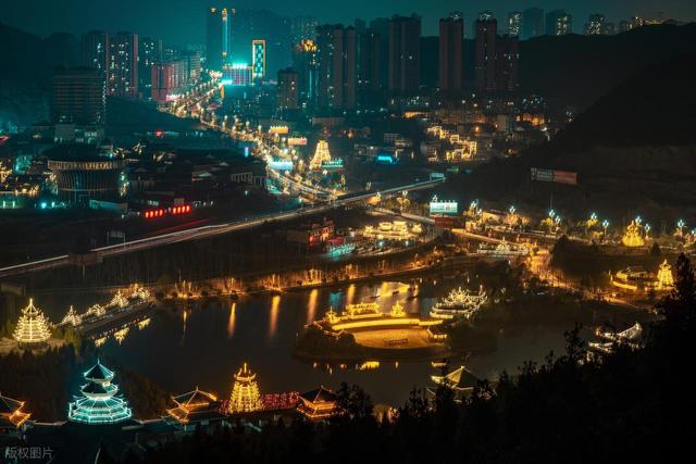 去过的人都说走早了！这6座高铁直达的小城，才是清明踏青天花板