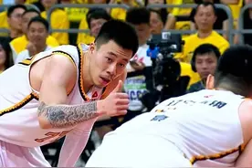 CBA季后赛疯狂一夜！付豪化身奇兵，辽宁107-90广东，半决赛2-2！图片
