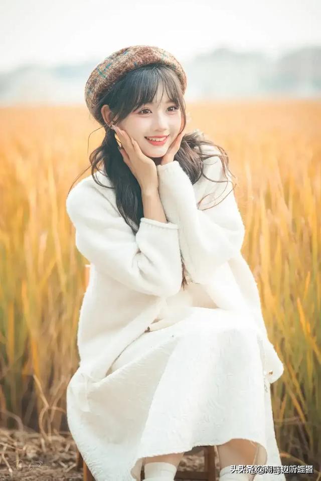 浙江金华一校花太漂亮了，五官精致， 鞋码36.1	，美得让人移不开眼