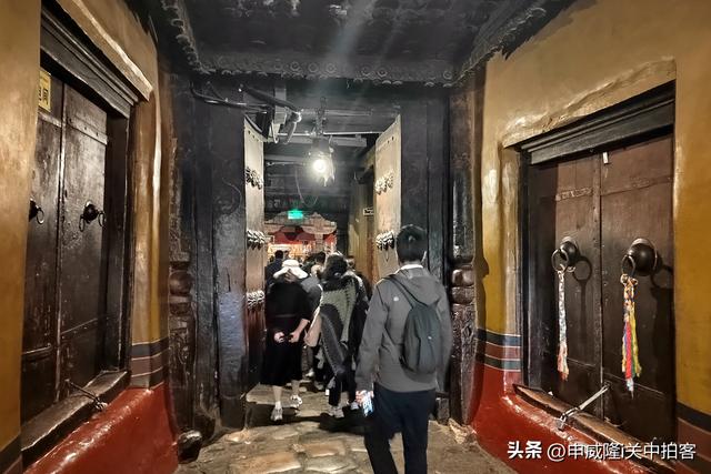 拉萨市：走进大昭寺
