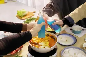 20元一斤的蜂蜜和200元一斤的蜂蜜有什么区别？什么样的蜂蜜才是好蜂蜜？教你辨认图片