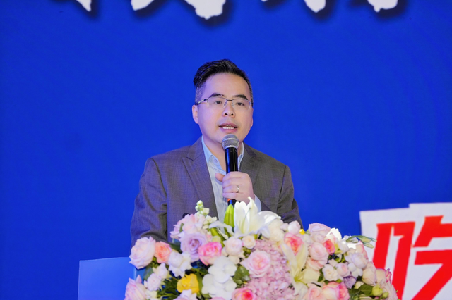贺华平出席江西文旅博览会 畅谈江西菜与江西文旅双向赋能新机遇